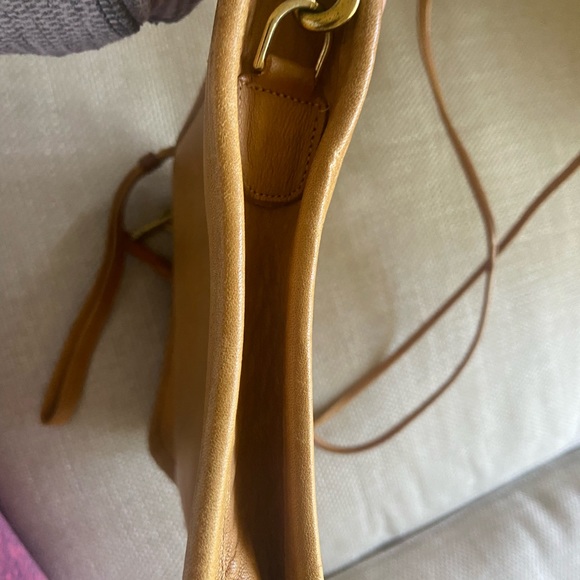 A coach 1970s purse with coach leatherware embossed. Light use. Camel colored. - Picture 8 of 9